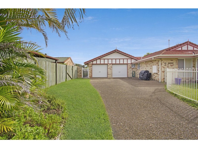 2 / 100 Bienvenue Drive, Currumbin Waters QLD 4223