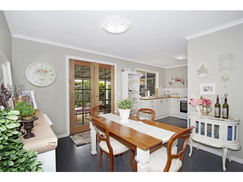 2 / 100 Bienvenue Drive, Currumbin Waters QLD 4223