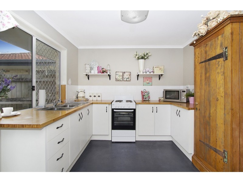 2 / 100 Bienvenue Drive, Currumbin Waters QLD 4223