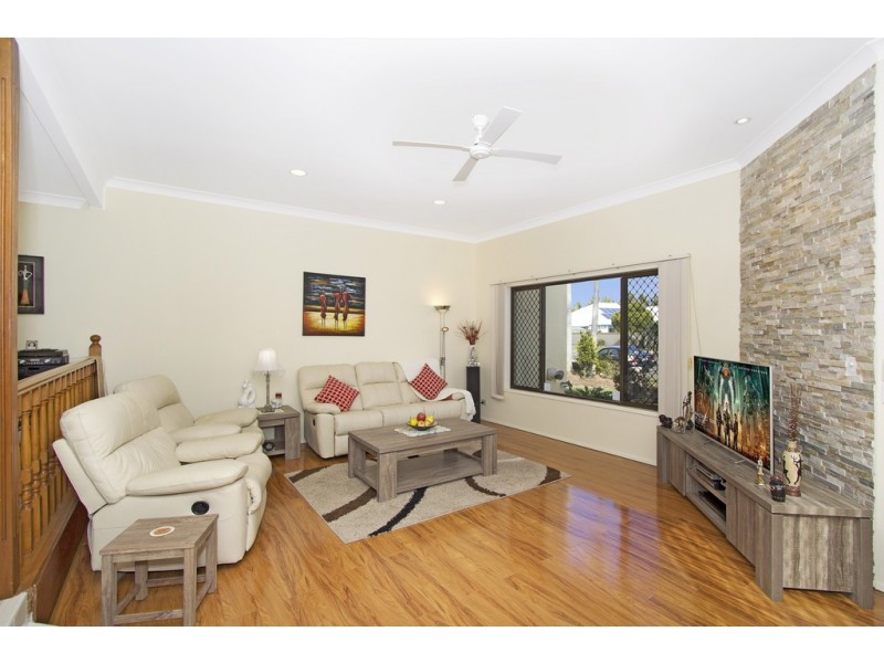 1 / 90 Keith Compton Drive, Tweed Heads NSW 2485