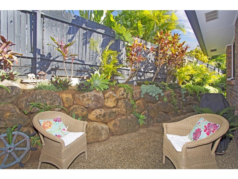 2 / 5 Chestnut Drive, Banora Point NSW 2486