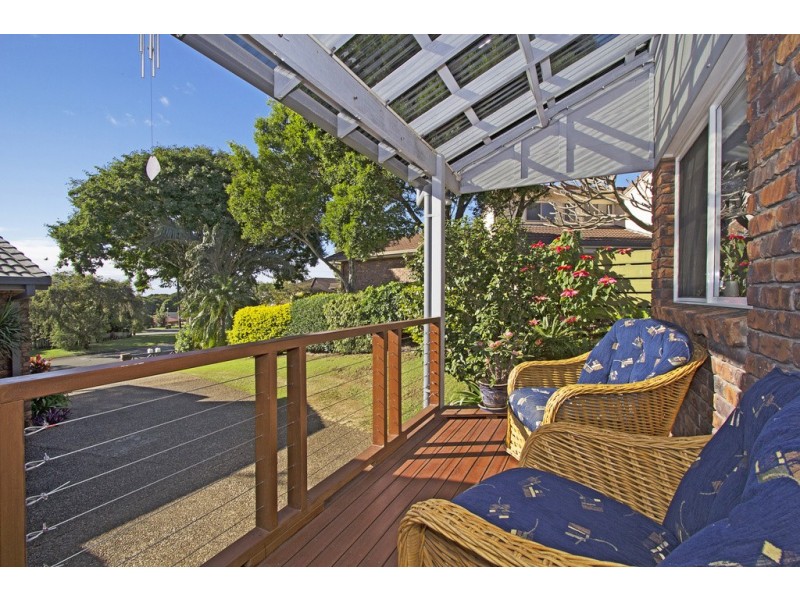 2 / 5 Chestnut Drive, Banora Point NSW 2486