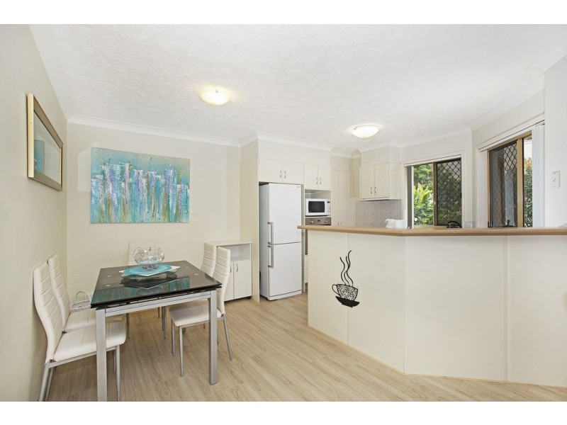 3 / 40 Dutton Street, Coolangatta QLD 4225