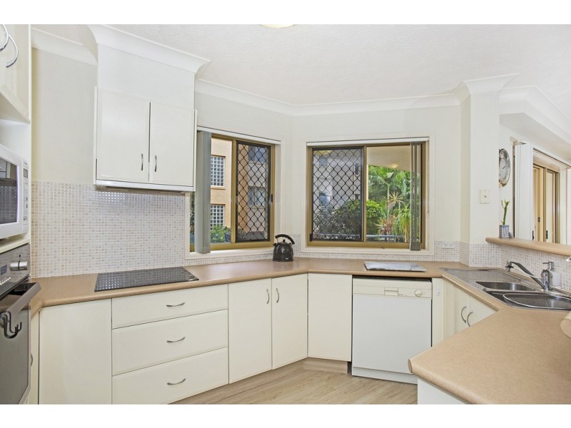3 / 40 Dutton Street, Coolangatta QLD 4225