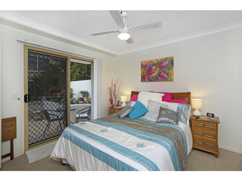 3 / 40 Dutton Street, Coolangatta QLD 4225