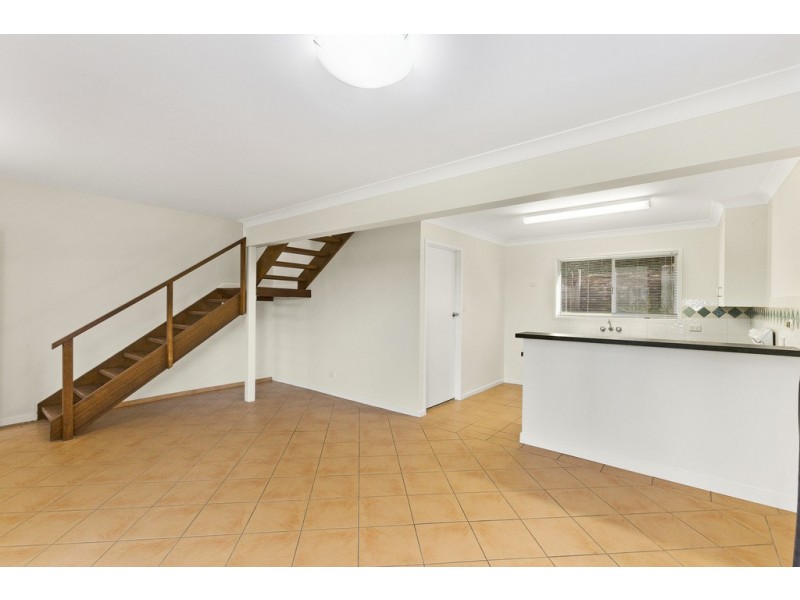 2 / 55 Bimbadeen Avenue, Banora Point NSW 2486