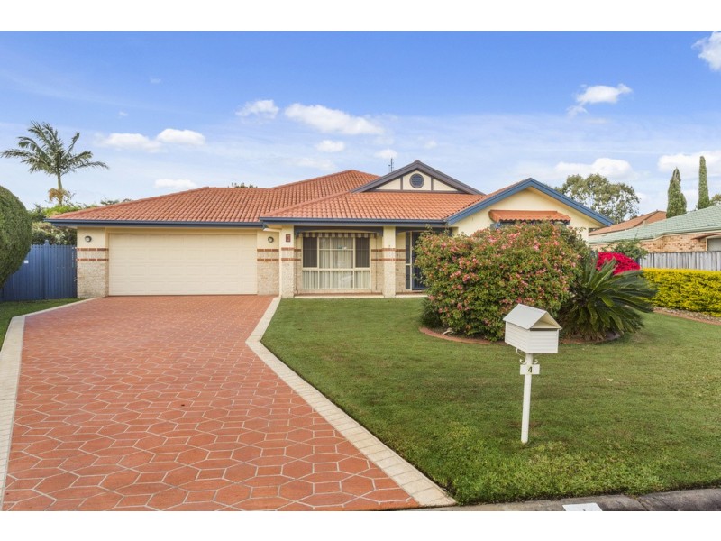 4 Kakadu Ct, Banora Point NSW 2486