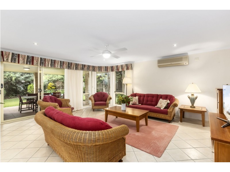 4 Kakadu Ct, Banora Point NSW 2486