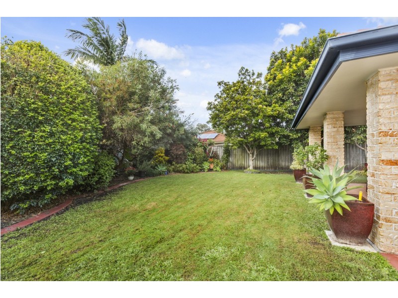 4 Kakadu Ct, Banora Point NSW 2486