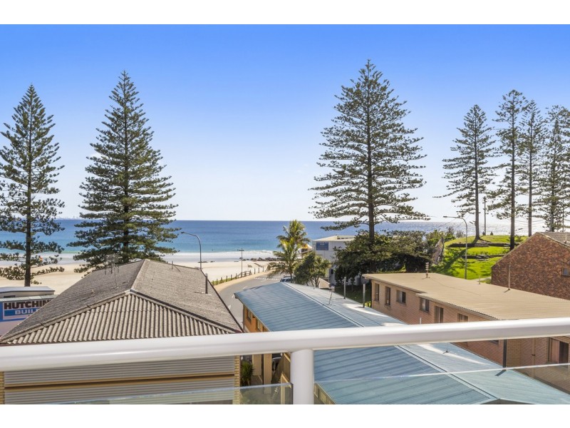 4 / 11 Eden Avenue, Coolangatta QLD 4225