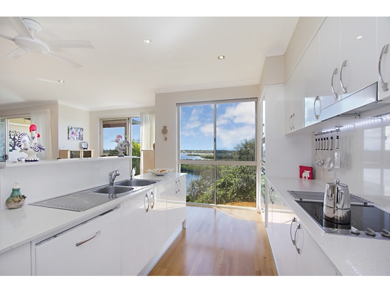 8 / 9 Fairway Drive, Banora Point NSW 2486