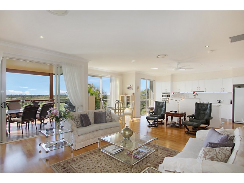 8 / 9 Fairway Drive, Banora Point NSW 2486