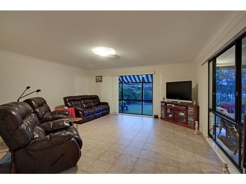 33 Daintree Close, Banora Point NSW 2486