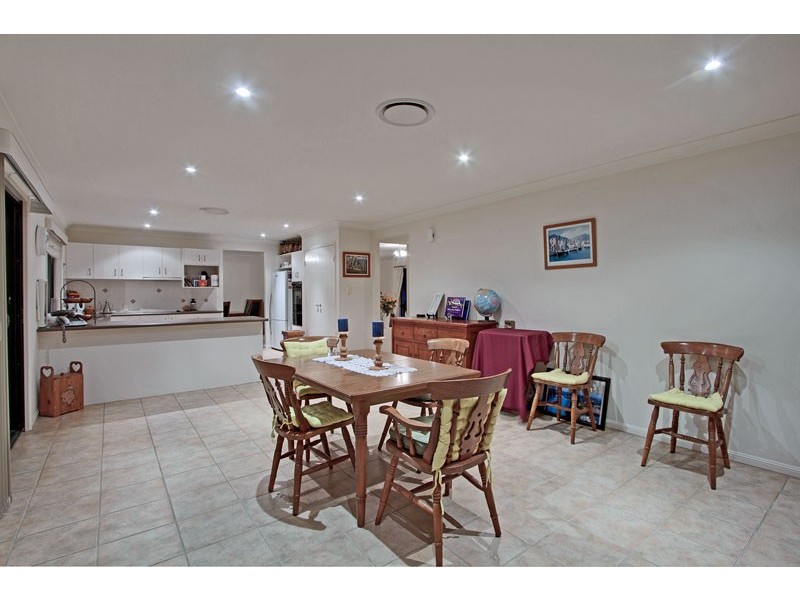 33 Daintree Close, Banora Point NSW 2486