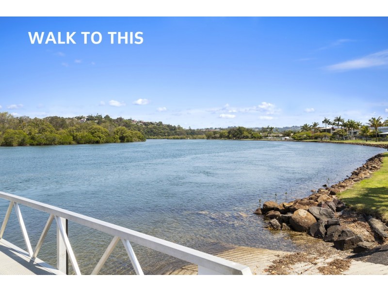 2 / 25 Riviera Avenue, Tweed Heads West NSW 2485