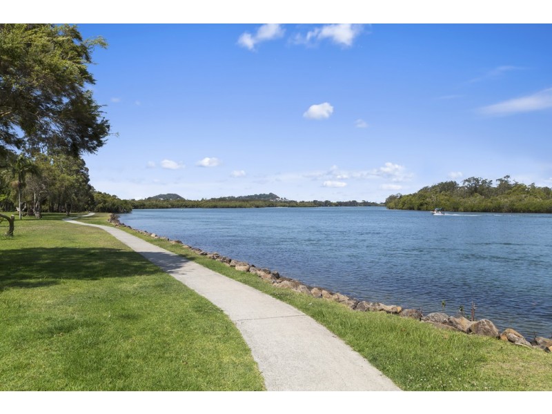 2 / 25 Riviera Avenue, Tweed Heads West NSW 2485
