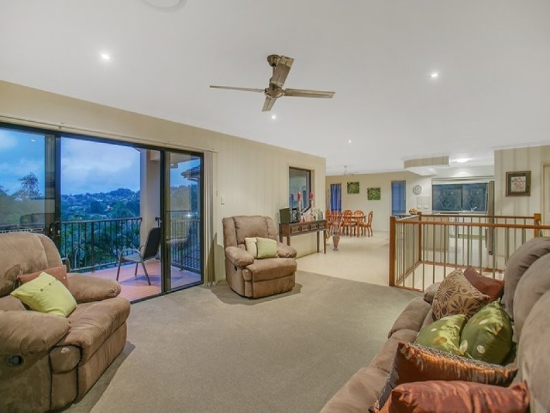 4 Dromara Court, Banora Point NSW 2486