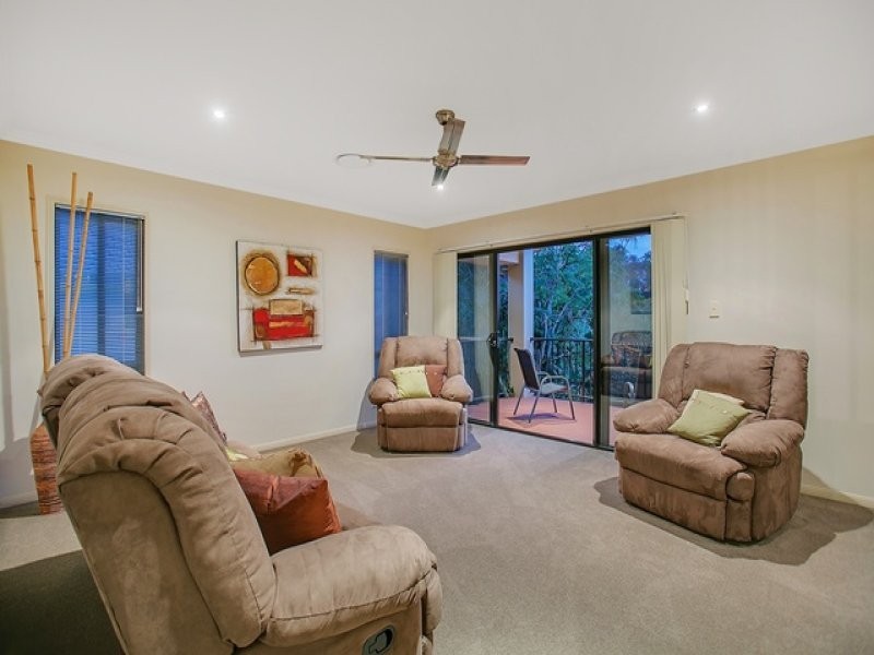 4 Dromara Court, Banora Point NSW 2486