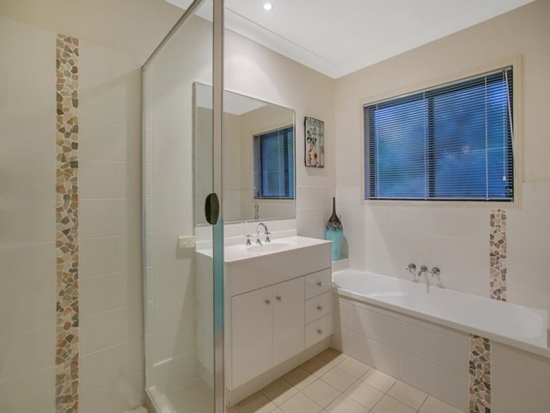 4 Dromara Court, Banora Point NSW 2486