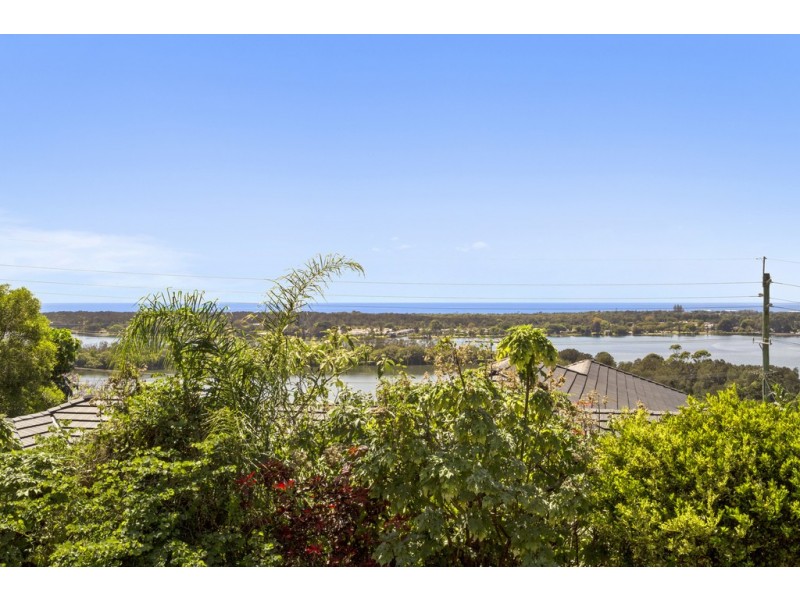19 Old Ferry Road, Banora Point NSW 2486
