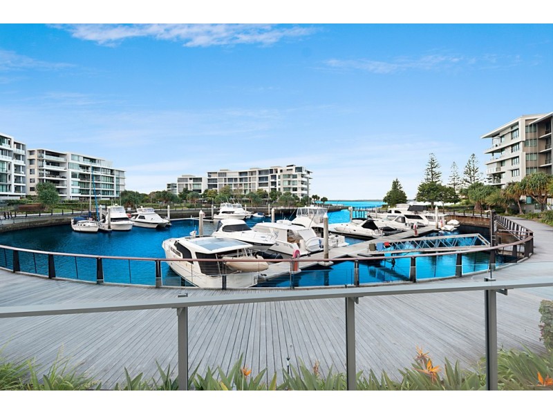 Villa 12 Bayview Road, Paradise Point QLD 4216