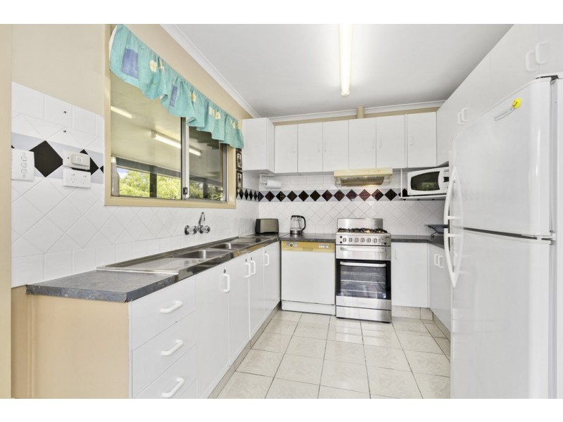 8 Peninsula Drive, Bilambil Heights NSW 2486