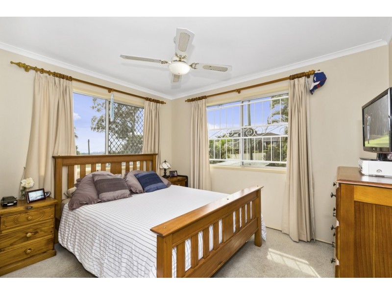 8 Peninsula Drive, Bilambil Heights NSW 2486