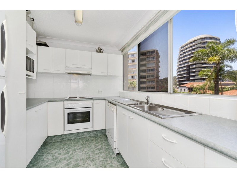 10 / 30 The Esplanade, Burleigh Heads QLD 4220