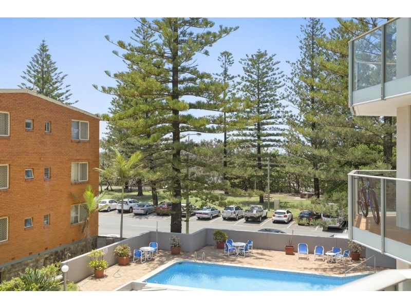 10 / 30 The Esplanade, Burleigh Heads QLD 4220
