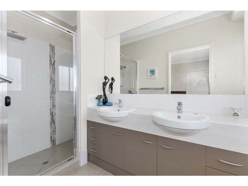 111 Newcastle Drive, Pottsville NSW 2489