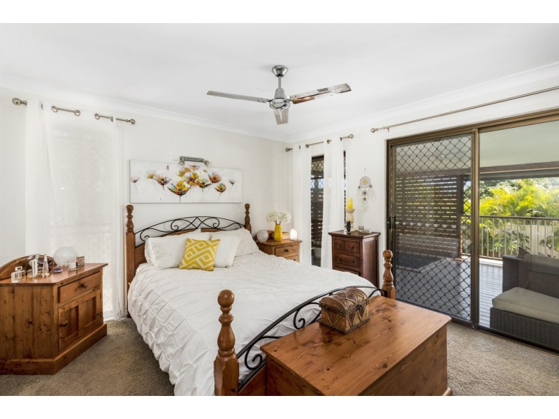 10 Mariners Crescent, Banora Point NSW 2486