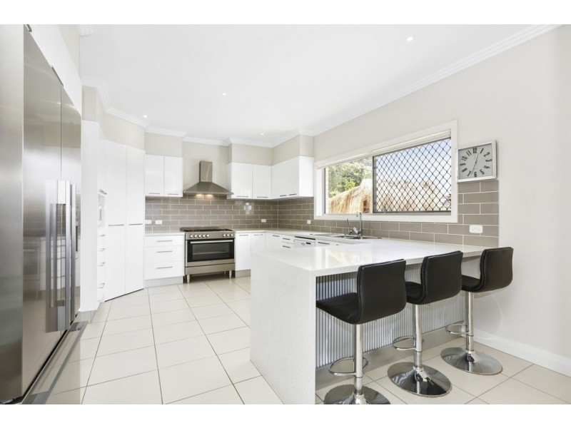 14 Manuka Road, Banora Point NSW 2486