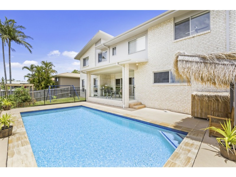 14 Manuka Road, Banora Point NSW 2486