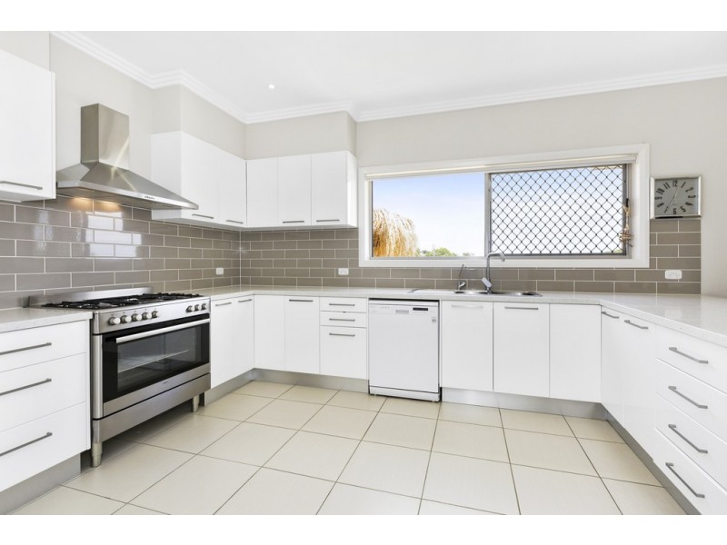 14 Manuka Road, Banora Point NSW 2486