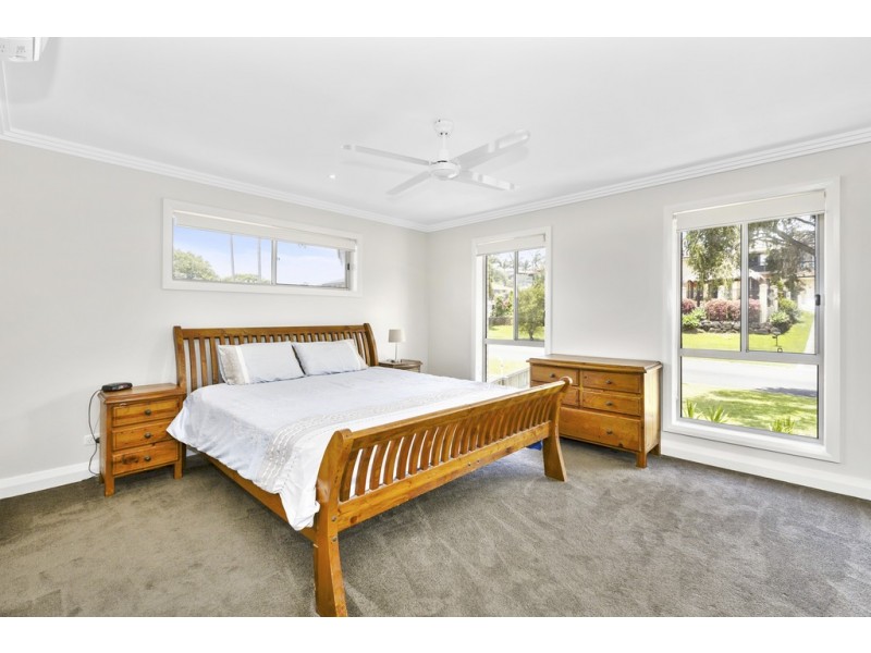 14 Manuka Road, Banora Point NSW 2486