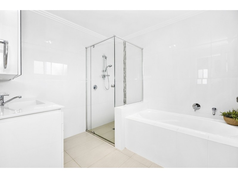 14 Manuka Road, Banora Point NSW 2486