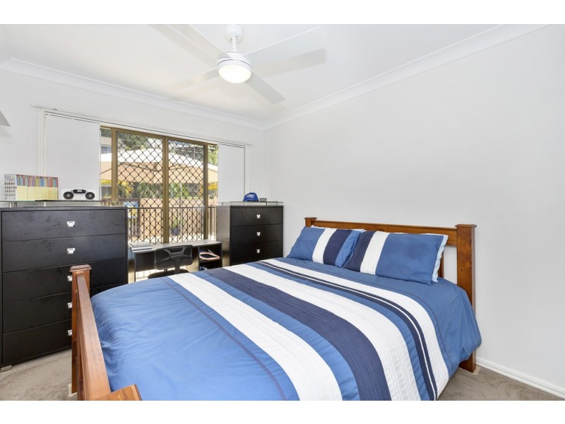 24 Mariners Crescent, Banora Point NSW 2486