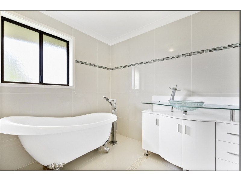 27 Mahers Lane, Terranora NSW 2486