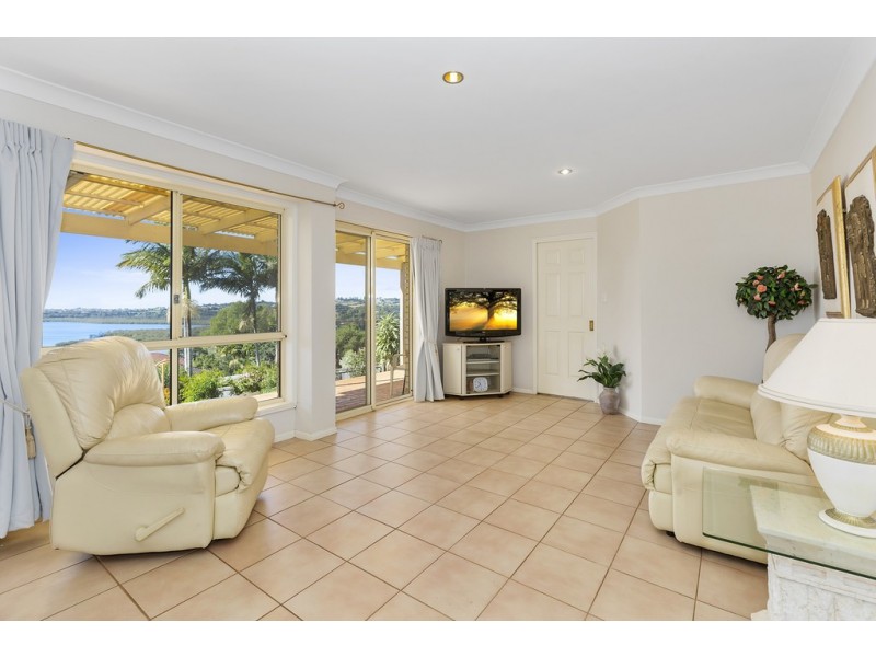 8 Aspen Place, Bilambil Heights NSW 2486