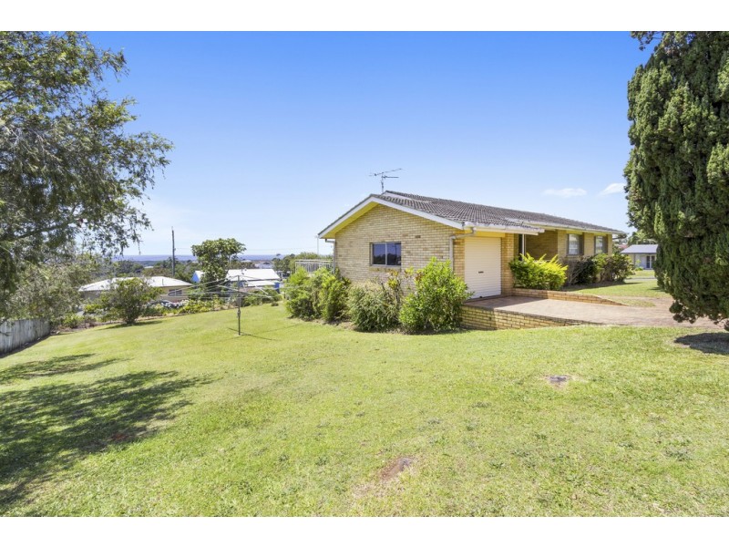 1 Kittiwake Street, Banora Point NSW 2486