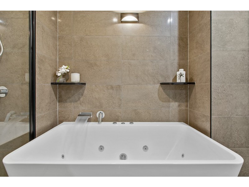 1/102 Ash Drive, Banora Point NSW 2486