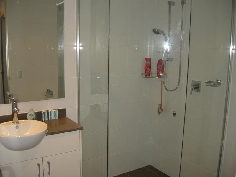 1711/2 Aqua Street, Southport QLD 4215