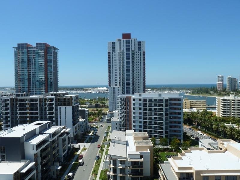 1711/2 Aqua Street, Southport QLD 4215