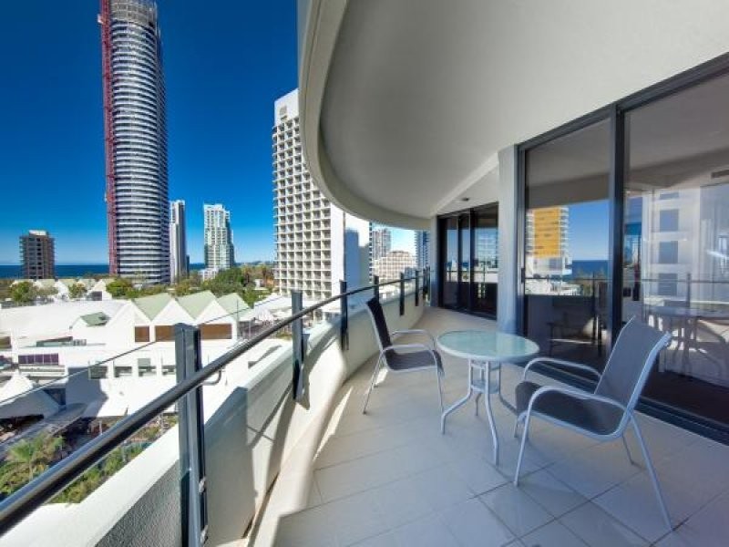 89 Surf Parade, Broadbeach QLD 4218