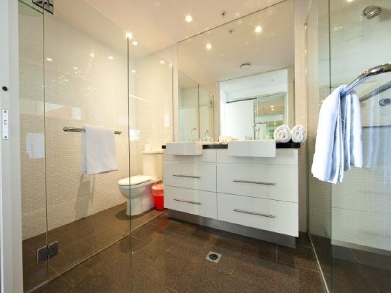 89 Surf Parade, Broadbeach QLD 4218
