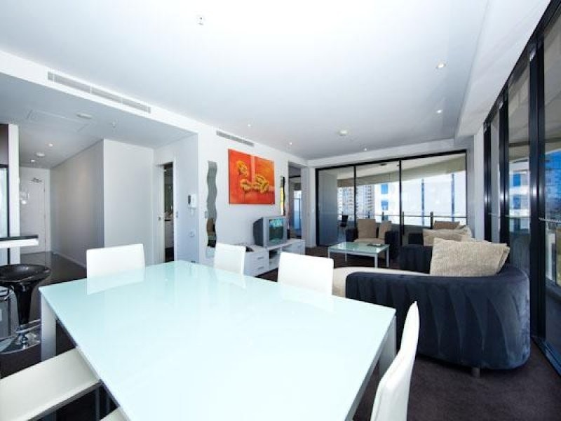 89 Surf Parade, Broadbeach QLD 4218