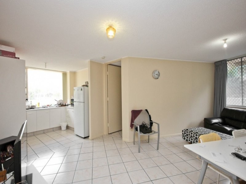 1/3 Old Burleigh Road, Surfers Paradise QLD 4217