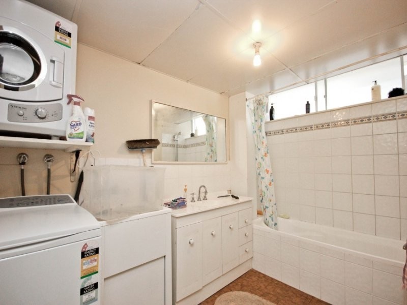 1/3 Old Burleigh Road, Surfers Paradise QLD 4217