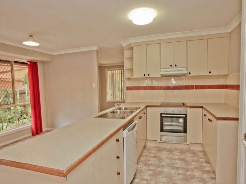 8 Adalong Place, Nerang QLD 4211