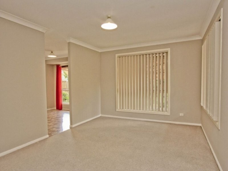 8 Adalong Place, Nerang QLD 4211